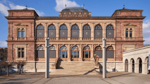 Cultural heritage digitization using book2net X71
